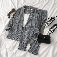 Load image into Gallery viewer, Thin selection] Fashion suit two-piece suit female 2019 summer new Korean version of the plaid thin coat + pants suit